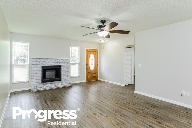Foto del edificio - 2095 Broad Oak Dr