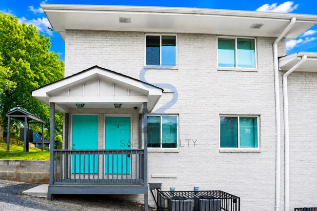 Building Photo - 359 Lanier St NW