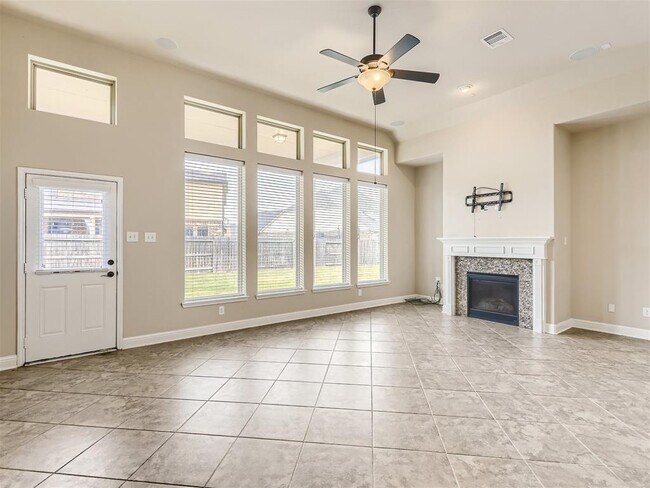 Foto del edificio - 18839 Fox Kestrel Trl