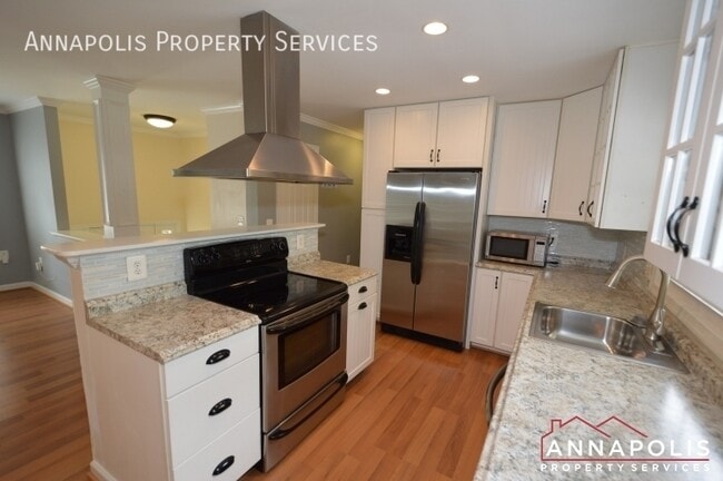 Building Photo - 1858 saint margarets road