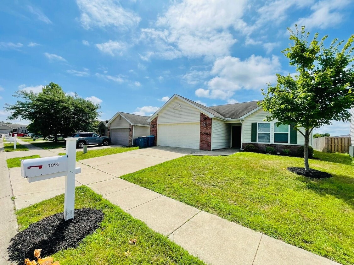 Beautiful West Lafayette Home! - Beautiful West Lafayette Home!