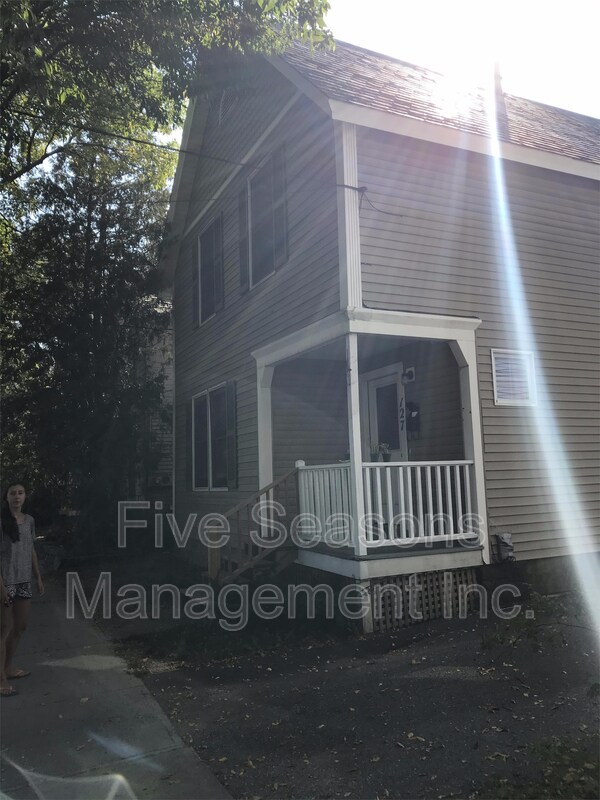 Building Photo - 127 N Union St