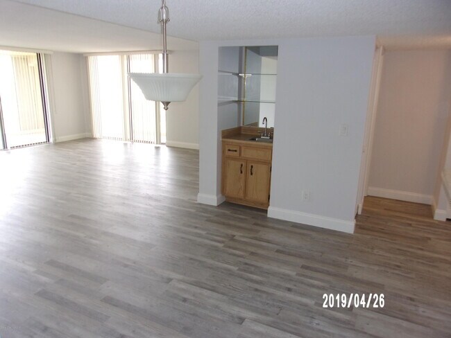 Foto del edificio - 840 N Atlantic Ave