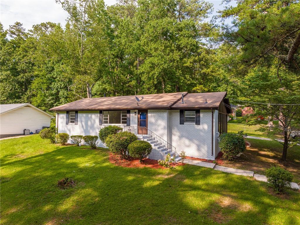 Primary Photo - 5207 Dixie Lake Rd