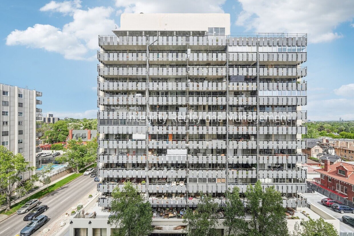 Photo - 1 Bed/ 1 Bath - 777 N Washington St Unit 807