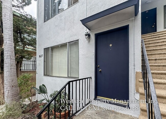 Building Photo - 1627 S Bundy Dr