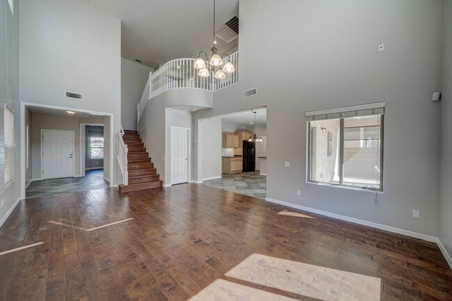 Building Photo - 2143 W Marconi Ave