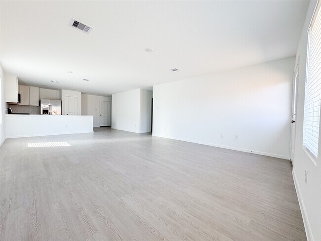 Foto del edificio - 6406 Begonia Trellis Dr