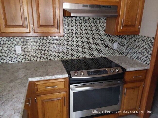 Foto del edificio - 5911 72nd St