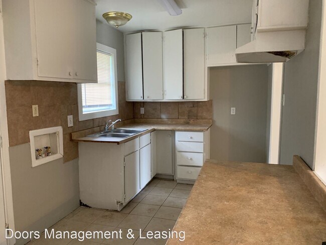 Foto del edificio - 3 br, 1 bath House - 2209 E. 29th Street