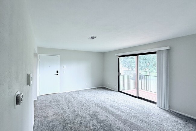 Building Photo - 5102 25th Ave Ct