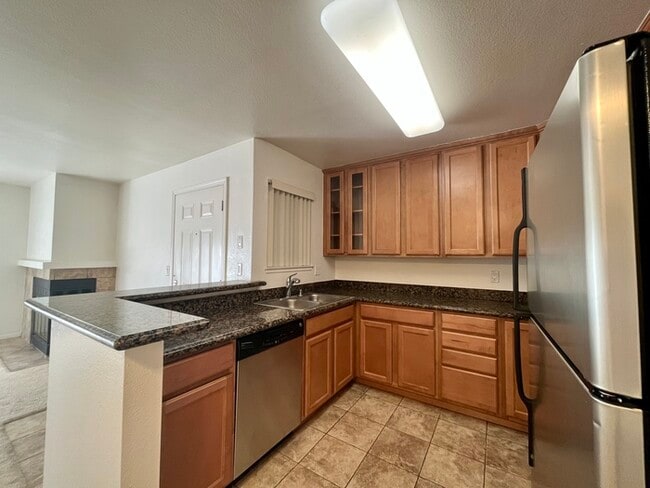 Foto del edificio - Charming 1 bedroom, 1 bathroom condo in Sacramento
