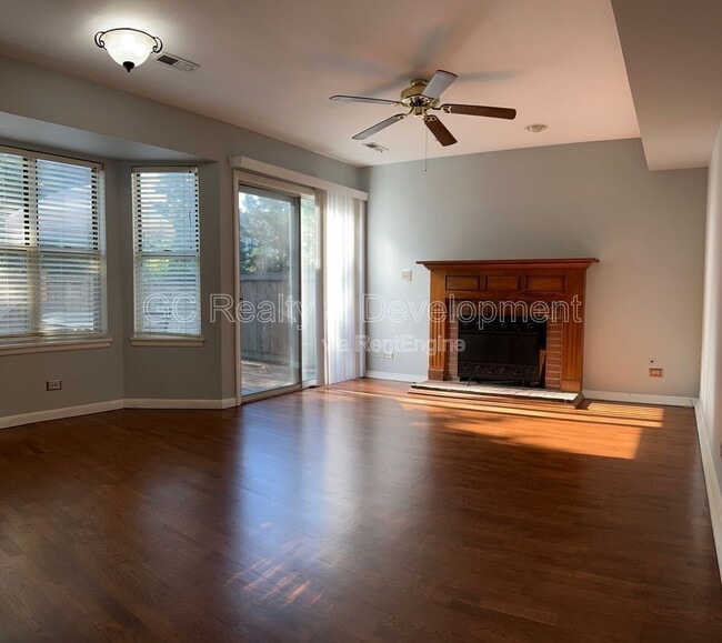 Building Photo - 45 White Pine Dr