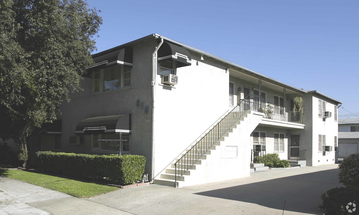 Building Photo - 518 S Santa Anita Ave