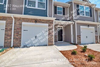 Building Photo - 1697 Hallview Ct