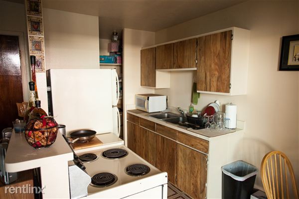 Building Photo - 14500 Roadrunner Way