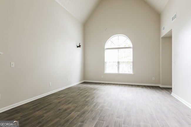 Building Photo - 477 Townsend Bend