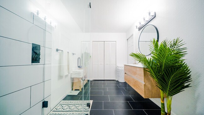 Foto del edificio - 5606 Meadow Crest