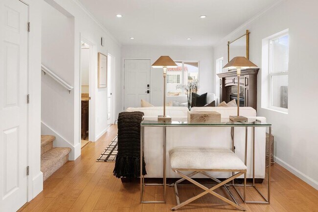 Foto del edificio - 271 Poplar Ave