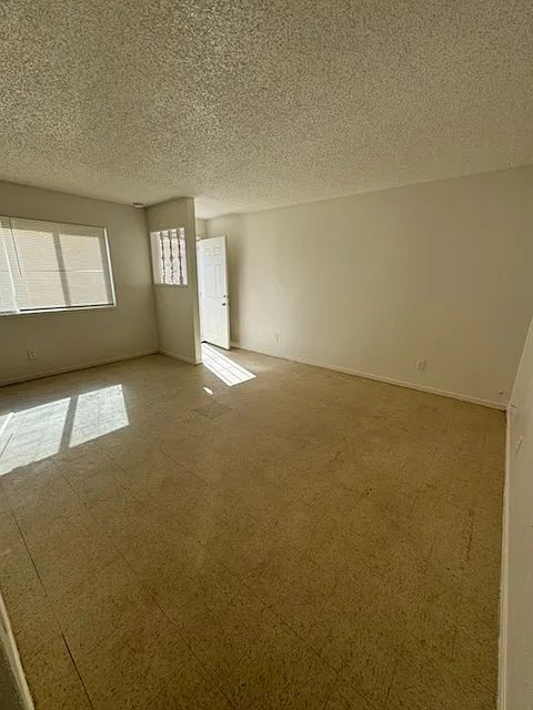 Foto del edificio - 2553 Glen- 2bd 1 bath