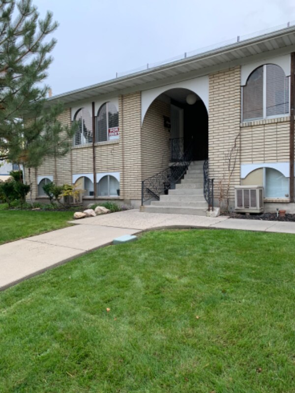 Building Photo - 466 E 1300 S
