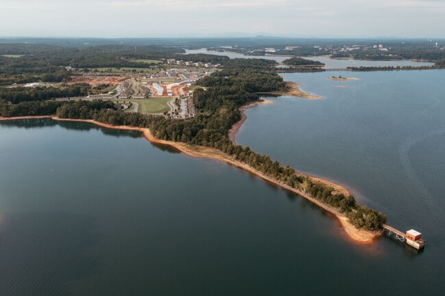 Photo - The Pier Apartments