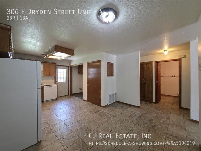 Building Photo - 306 E Dryden St