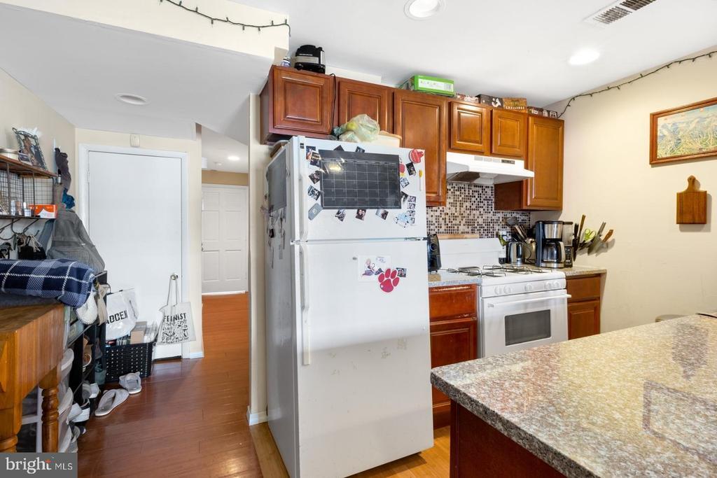 Foto principal - 2105 Christian St