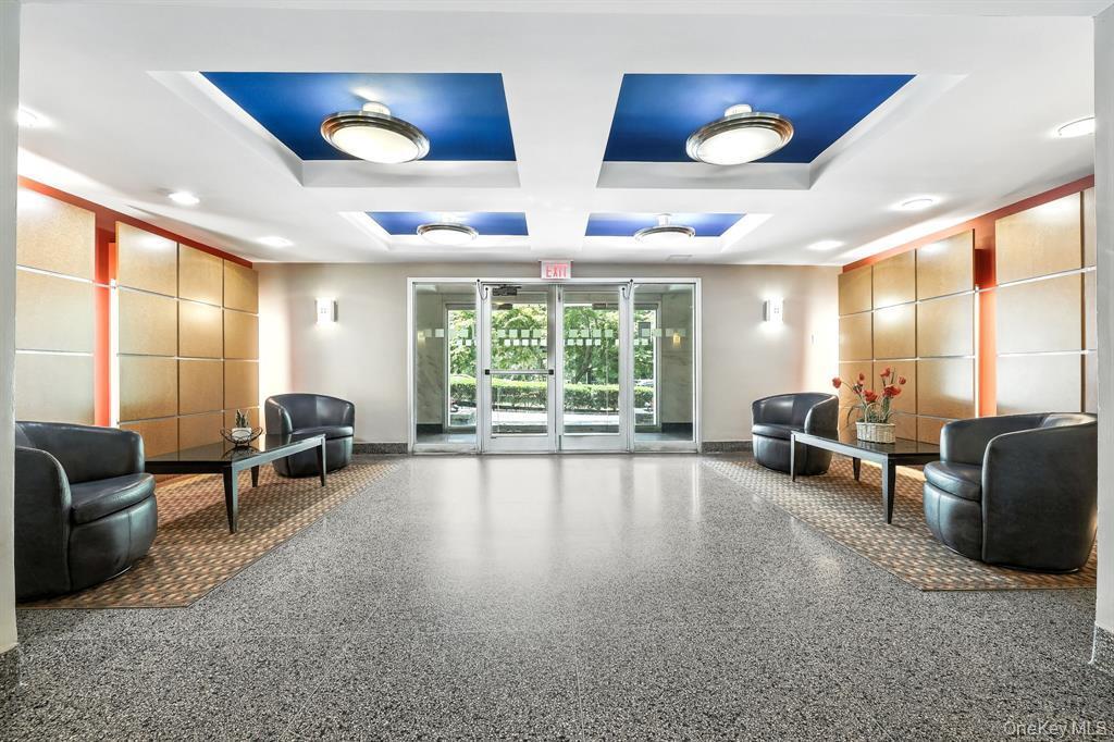 Foto del edificio - 1133 Midland Ave