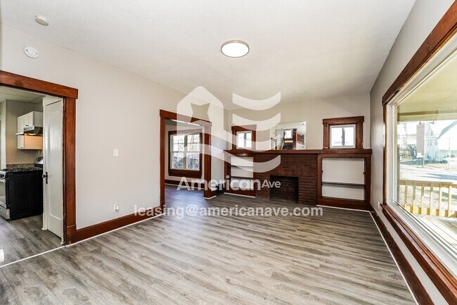 Foto del edificio - 913 Bedford Ave SW