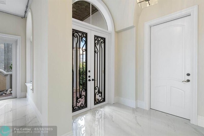 Foto del edificio - 549 NE 19th Ave