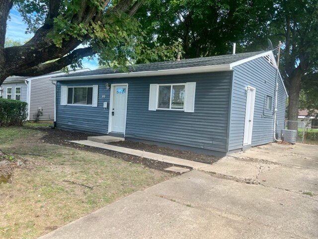 Primary Photo - 3098 Huntington Dr