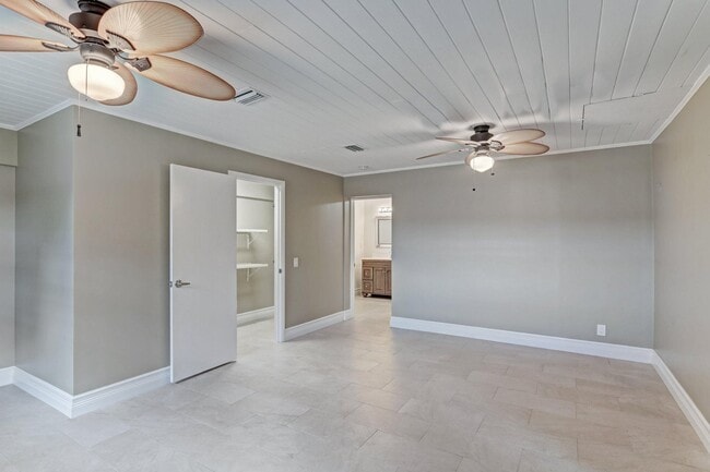 Foto del edificio - 2545 Venice Dr