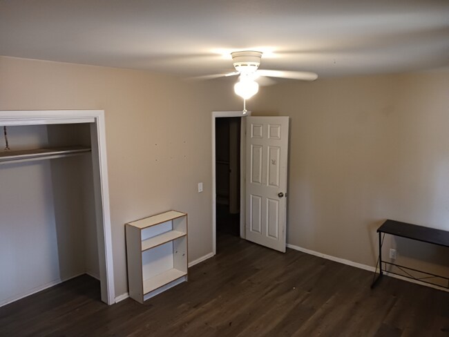 Building Photo - 41106 34th St W