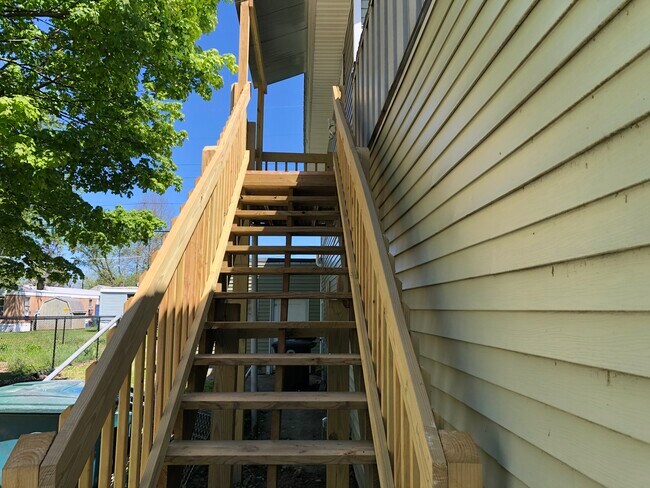 820 W. 15th St. Munice, IN - 820 W 15th St