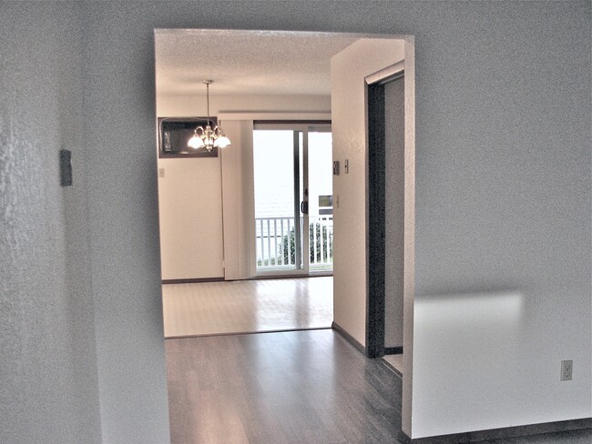 Foto del edificio - 3134 Hillcrest Rd