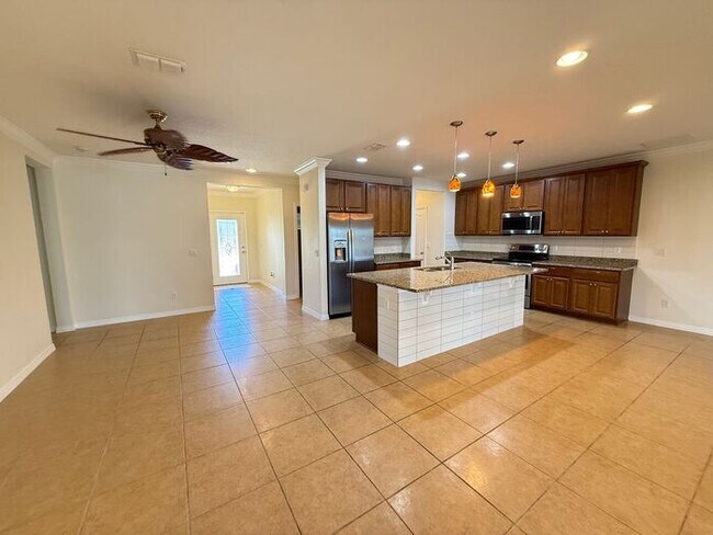 Foto del edificio - Spacious Groveland Home