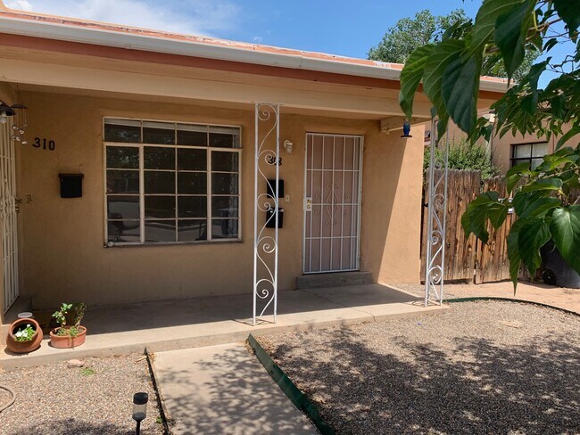 Foto del edificio - 308 Madison St NE