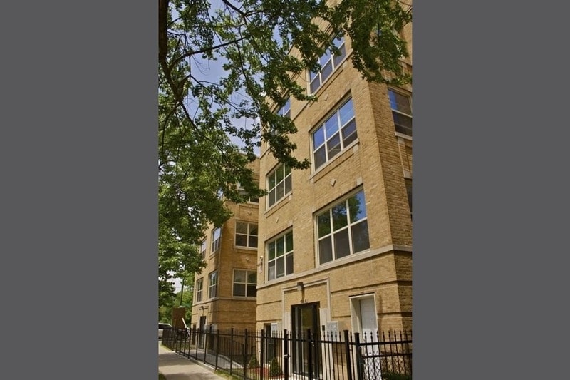 Building Photo - 347-351 S Central Ave