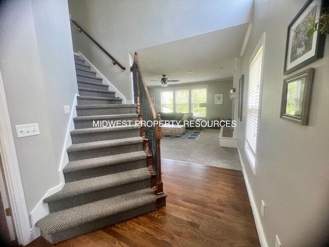 Building Photo - Exquisite 4-Bedroom Home with Spacious Fam...