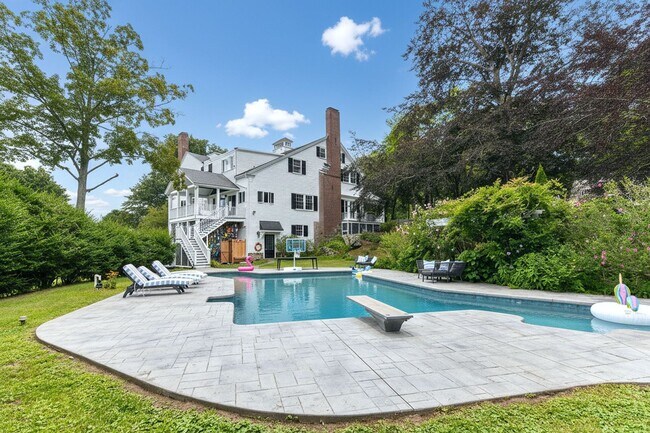 Foto del edificio - 135 Bridge St