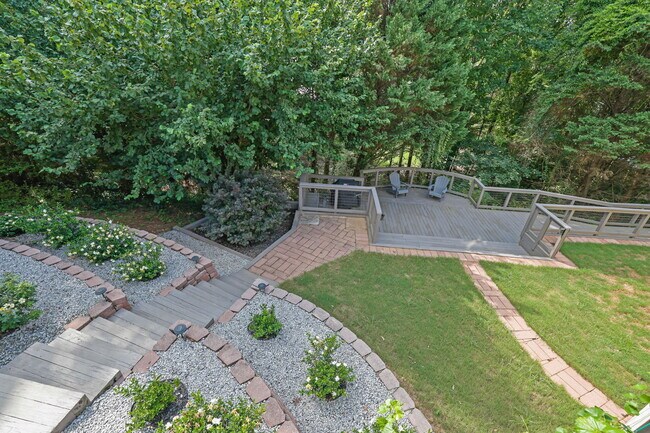 Building Photo - 520 Ruby Forest Pky