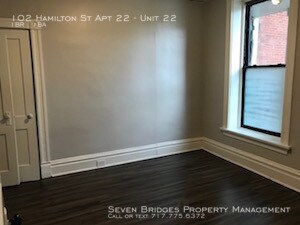 Foto principal - 102 Hamilton St