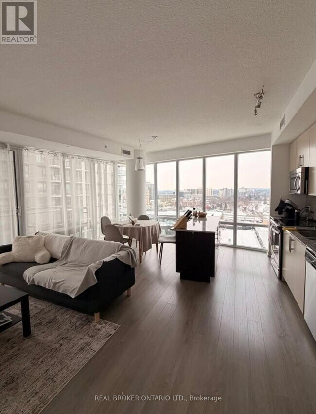 Photo du bâtiment - 85 Duke St W