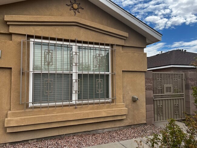 Building Photo - 6109 Costa Brava Ave NW