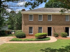 Building Photo - 5234 Wexford Ln