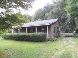 Primary Photo - 3 Bedroom single family home