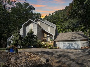 Building Photo - 13900 Hill Ridge Dr Building Photo - 13900 Hill Ridge Dr