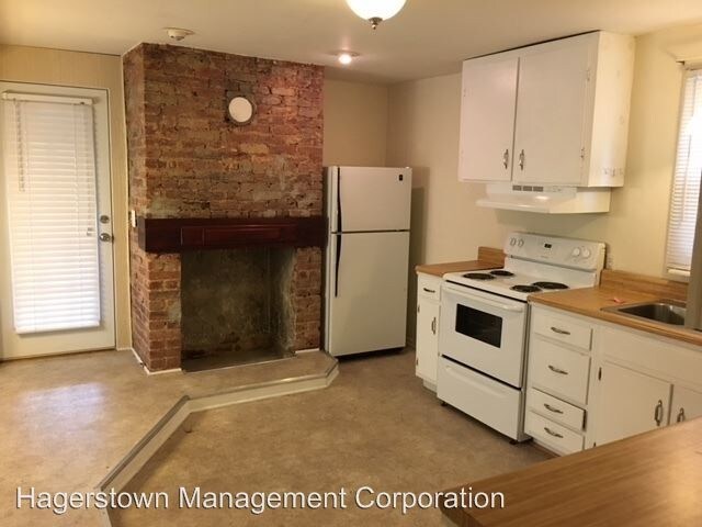 Building Photo - 309 N Mulberry St