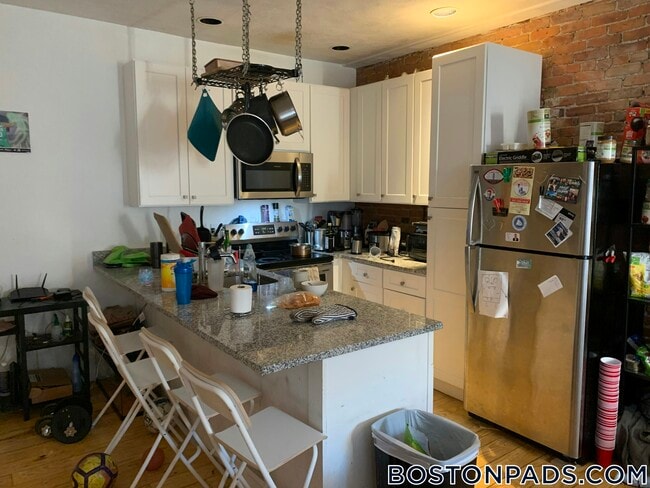 Building Photo - 610 Columbus Ave